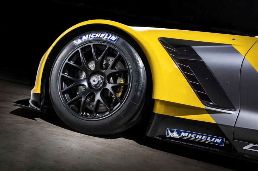  Chevrolet Corvette C7.R GT2 2014 года  (фото 6 из 9)